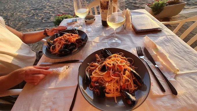 Linguini me fruta deti